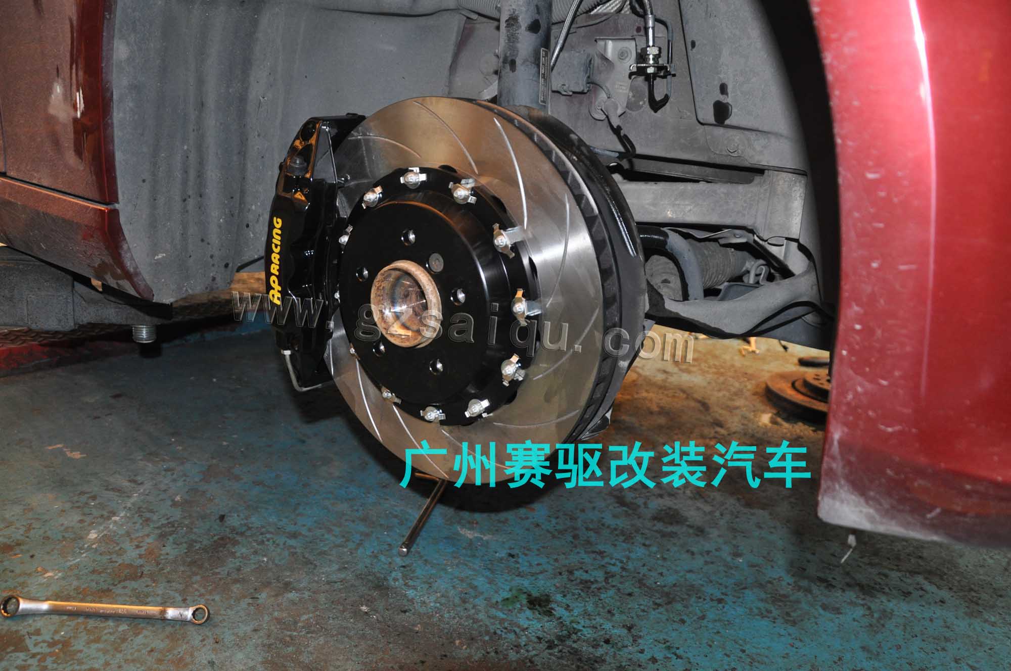 寶馬改裝AP六活塞剎車分泵 寶馬改裝AP六活塞剎車分泵