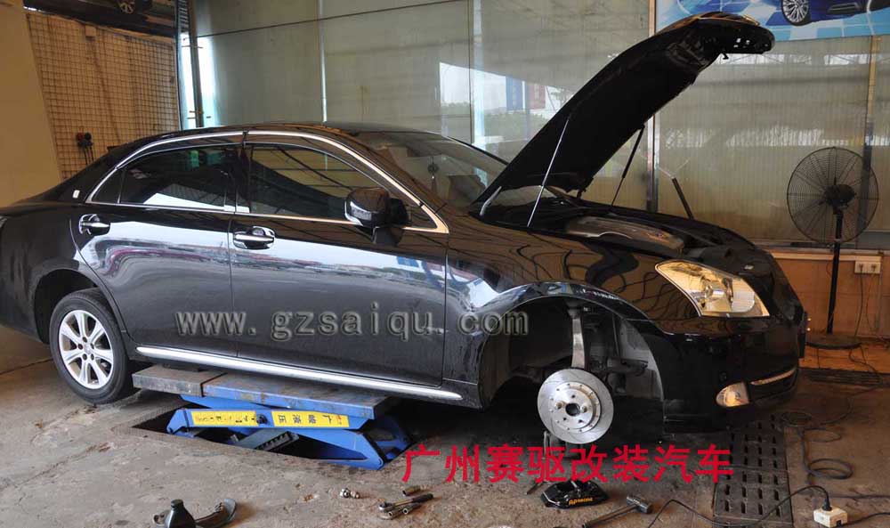 豐田皇冠升級AP5200剎車系統(tǒng)