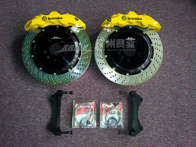 brembo剎車(chē)套裝安裝在奧迪Q5