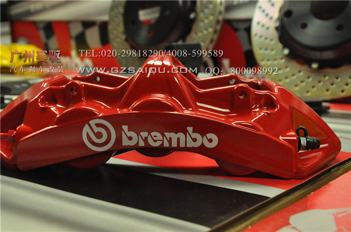 進口brembo剎車卡鉗紅色的哦 進口brembo剎車卡鉗紅色的哦