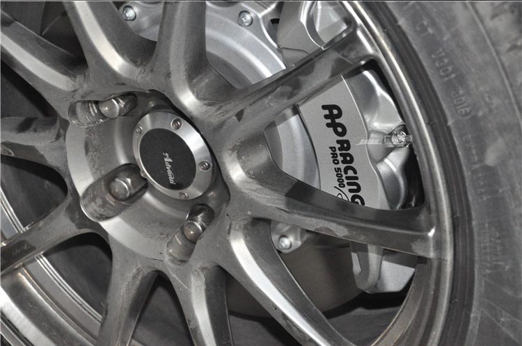 本田思域改裝升級AP9440剎車銀色限量版卡鉗