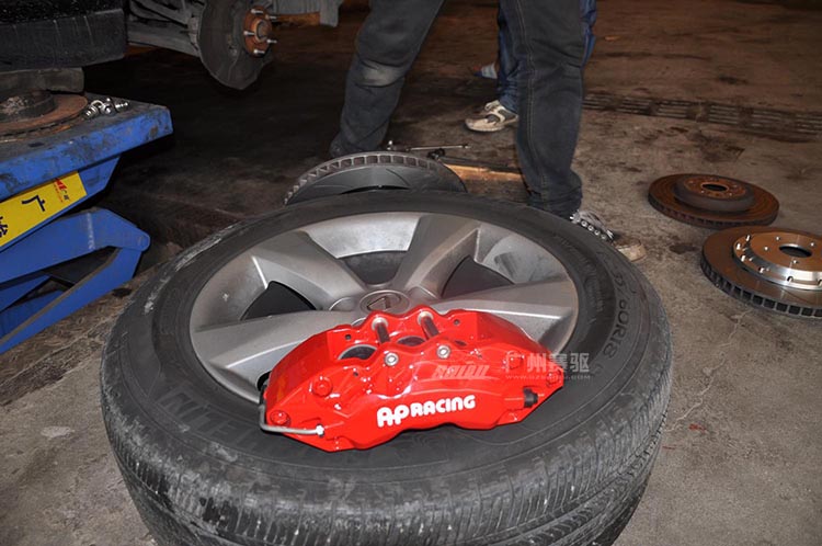 雷克薩斯RX270 RX350剎車升級套裝AP9040大六活塞 雷克薩斯RX270 RX350剎車升級套裝AP9040大六活塞