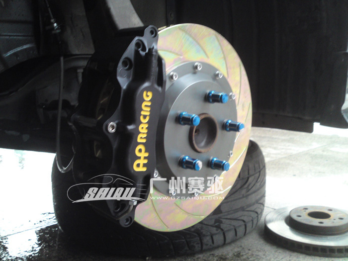 銳志剎車升級改裝AP5200剎車大四活塞卡鉗 原裝位安裝剎車鮑魚