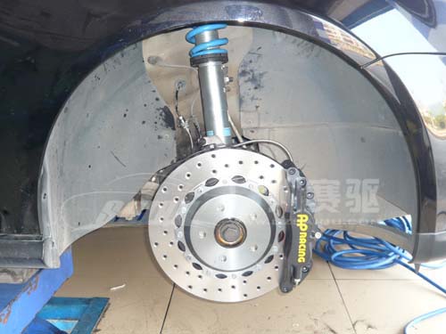 高爾夫GTI前剎車升級(jí) AP5200剎車鮑魚 配330mm*28mm 高爾夫GTI前剎車升級(jí) AP5200剎車鮑魚 配330mm*28mm