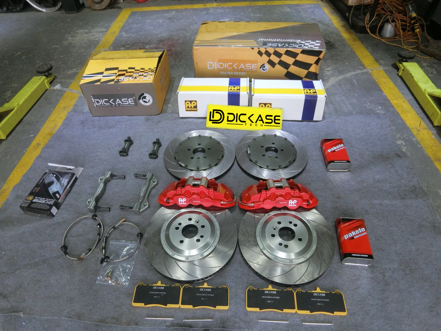 奔馳ML350改裝AP8520剎車 奔馳ML350改裝AP8520剎車