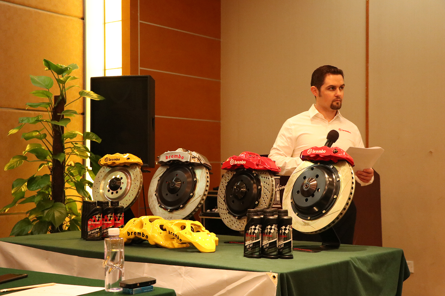 廣州賽驅(qū)有幸受邀參加意大利brembo舉辦的產(chǎn)品培訓(xùn) 廣州賽驅(qū)有幸受邀參加意大利brembo舉辦的產(chǎn)品培訓(xùn)