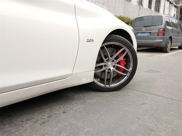 英菲尼迪Q50前輪改裝AP9561剎車 英菲尼迪Q50前輪改裝AP9561剎車